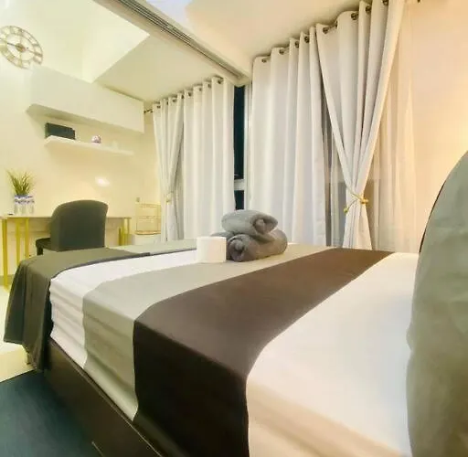 Uptown Parksuites Tower 2 شقة *