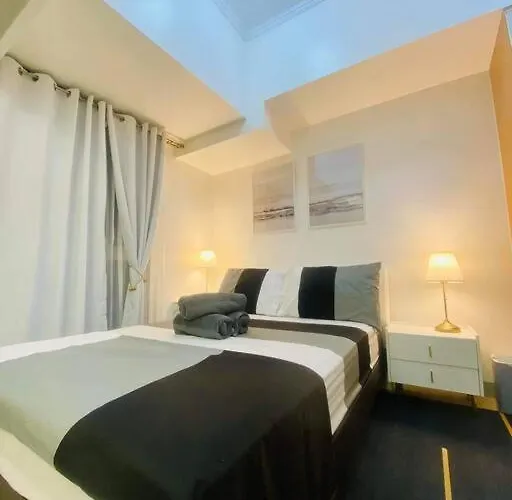 Uptown Parksuites Tower 2 شقة *