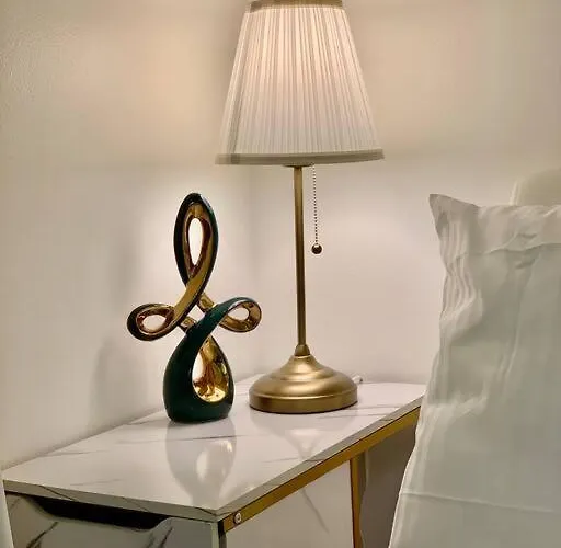 Uptown Parksuites Tower 2 شقة *